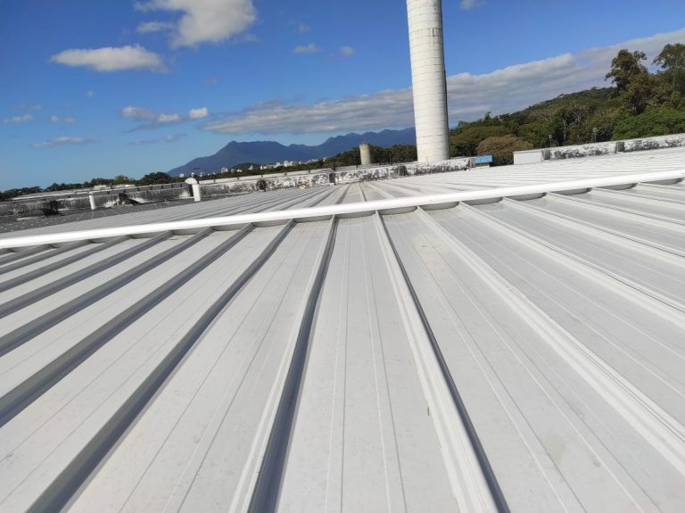 Cobertura garante conforto térmico e economiza até 70% em estrutura